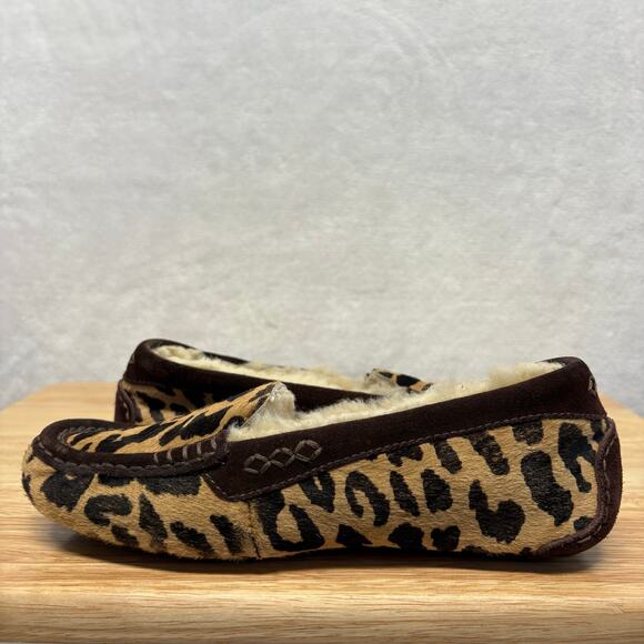 UGG Ansley Leopard Spot Calf Hair Slipper Women’s Size 7 - Picture 9 of 16